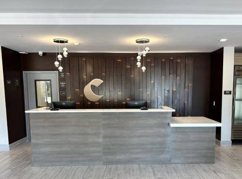 comfort inn and suites
