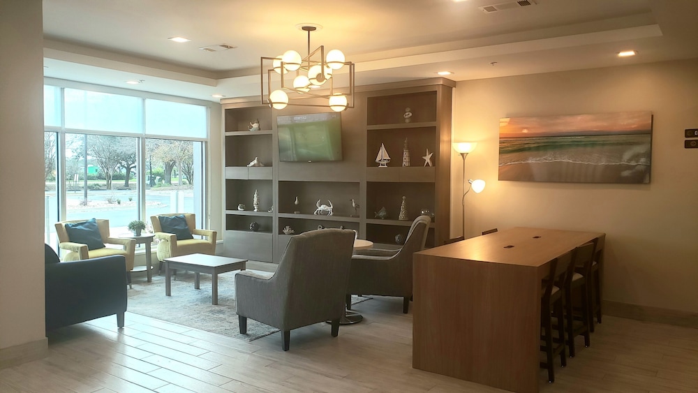 comfort inn and suites