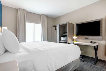 comfort inn and suites