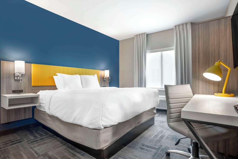 comfort inn and suites