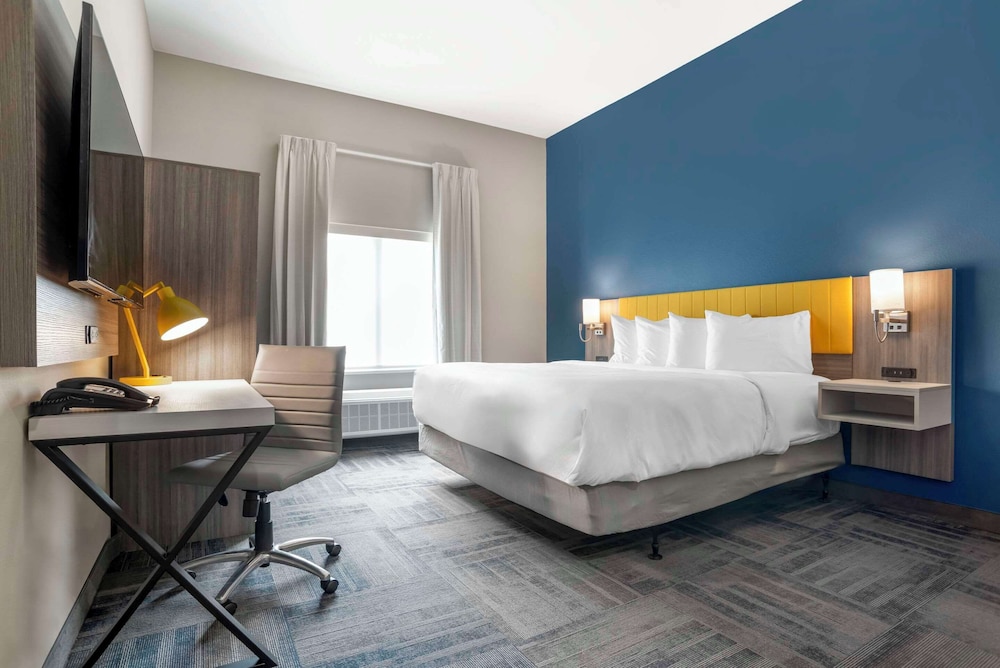comfort inn and suites