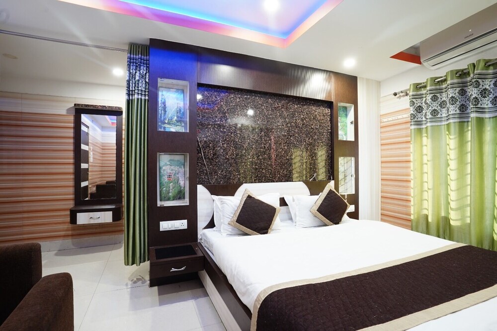 tirupati lodge private limited