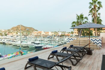 cabo san lucas marina condos