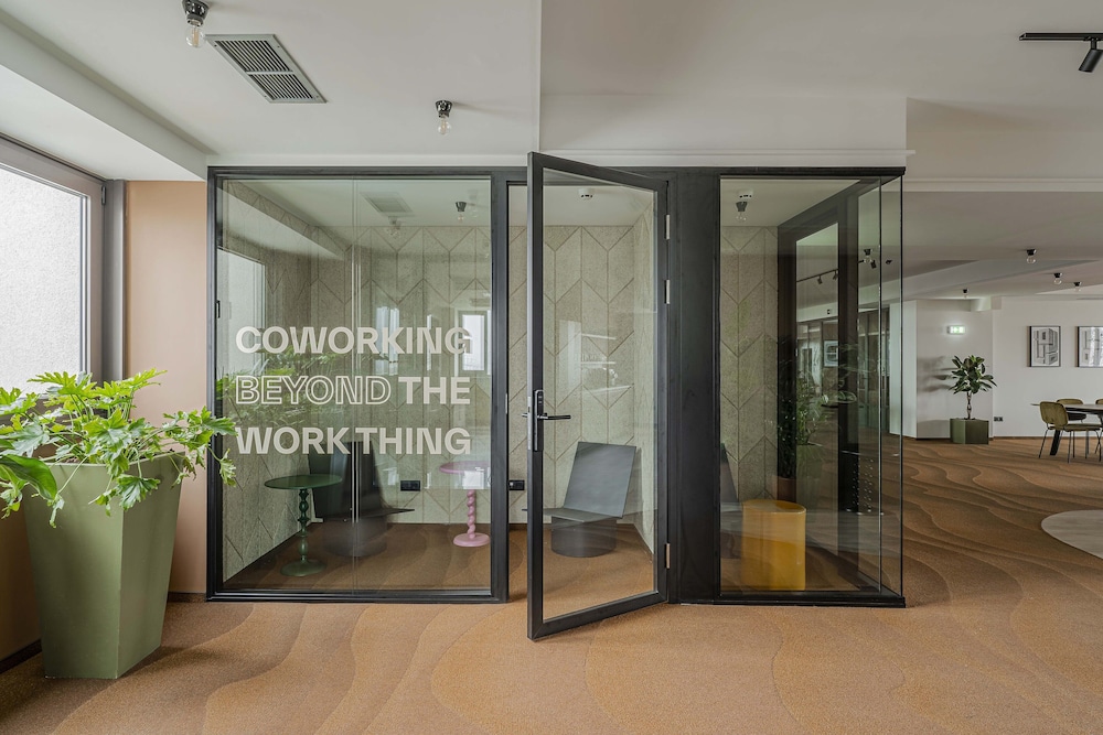 wn lab hotel