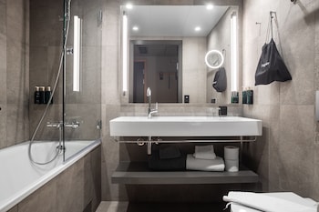 clarion hotel draken