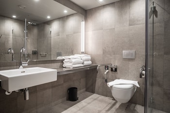 clarion hotel draken