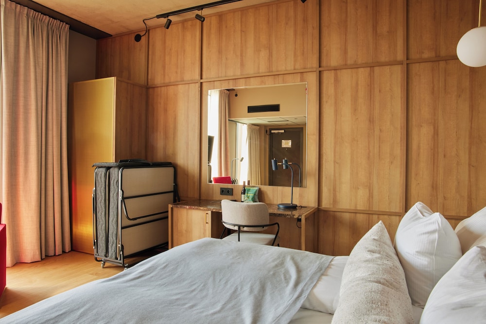 clarion hotel draken