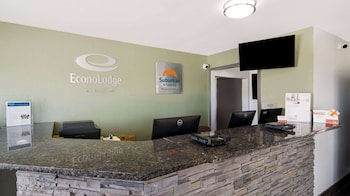 Econo Lodge Portage,Porter>>Portage,2 star