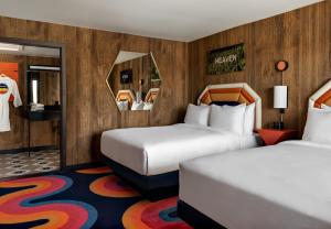americana motor hotel