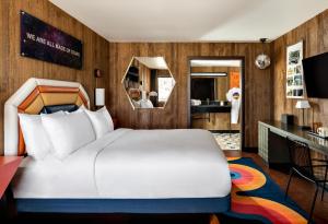 americana motor hotel