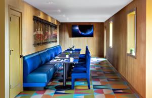 americana motor hotel