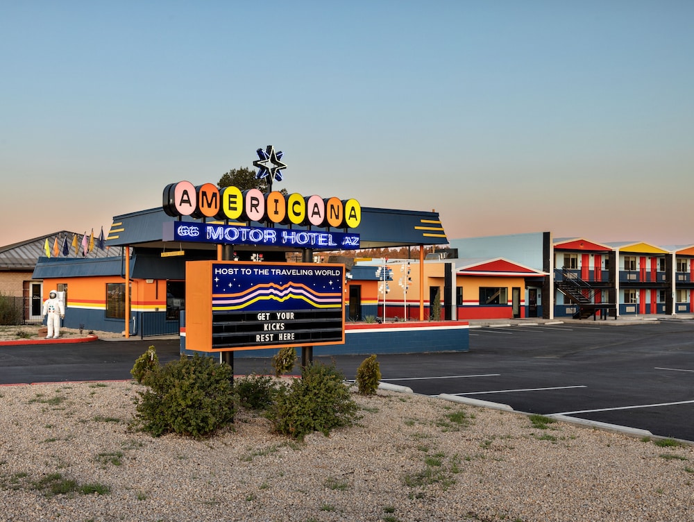 americana motor hotel
