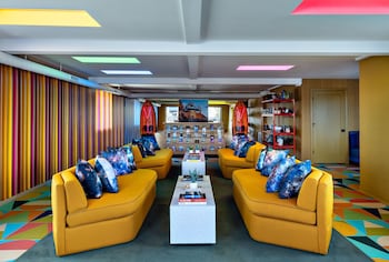 americana motor hotel