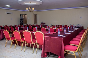 royal city hotel garden