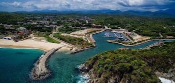 santa maria huatulco