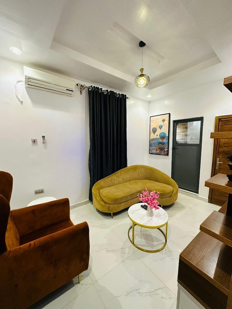 mini flat with starlink internet and pool