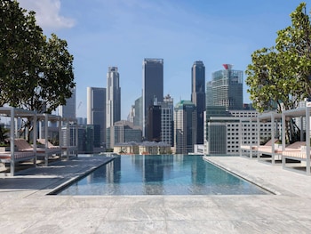 mondrian singapore duxton