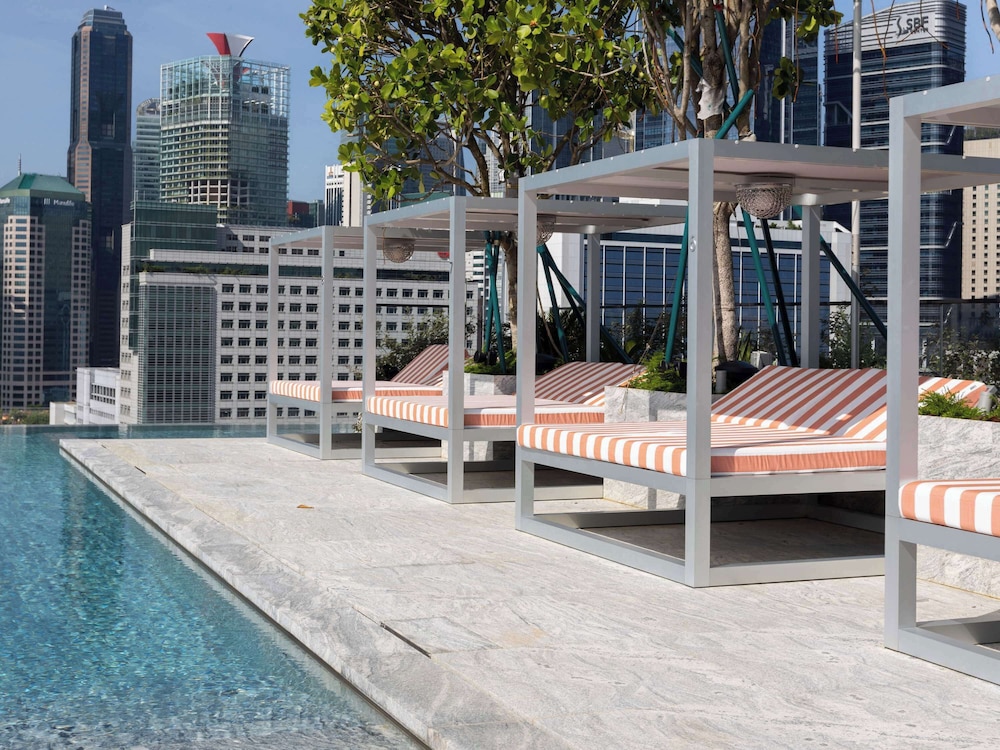 mondrian singapore duxton