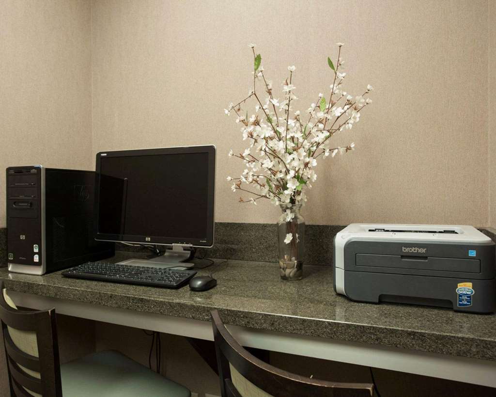 comfort suites huntersville near lake norman