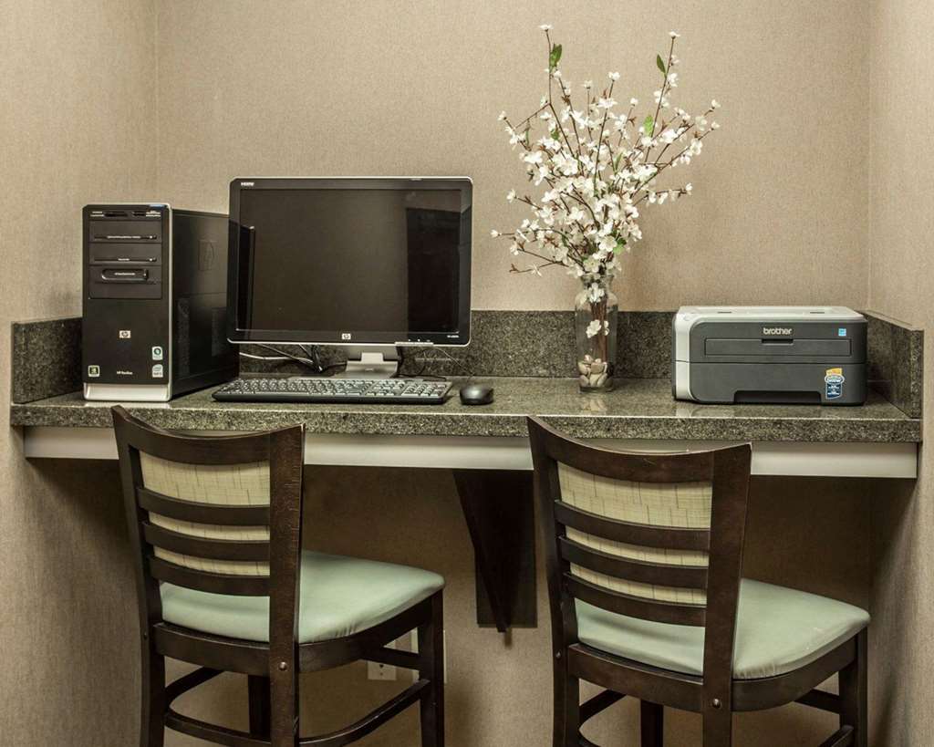 comfort suites huntersville near lake norman