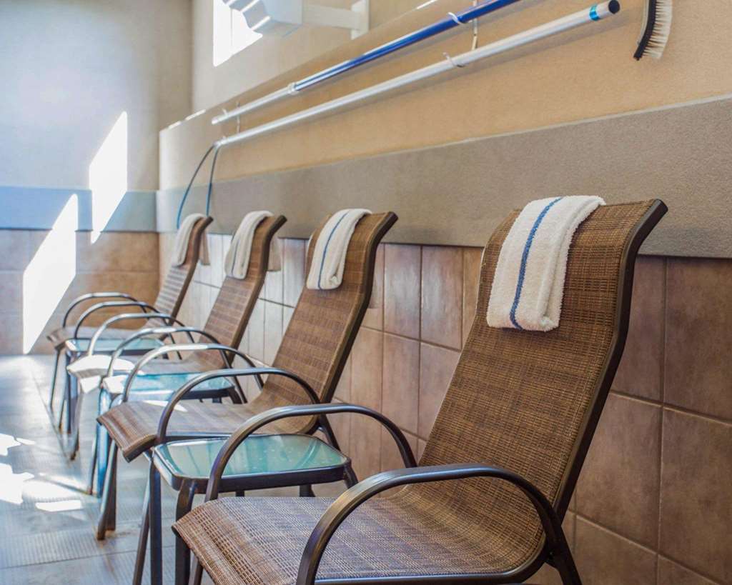 comfort suites huntersville near lake norman