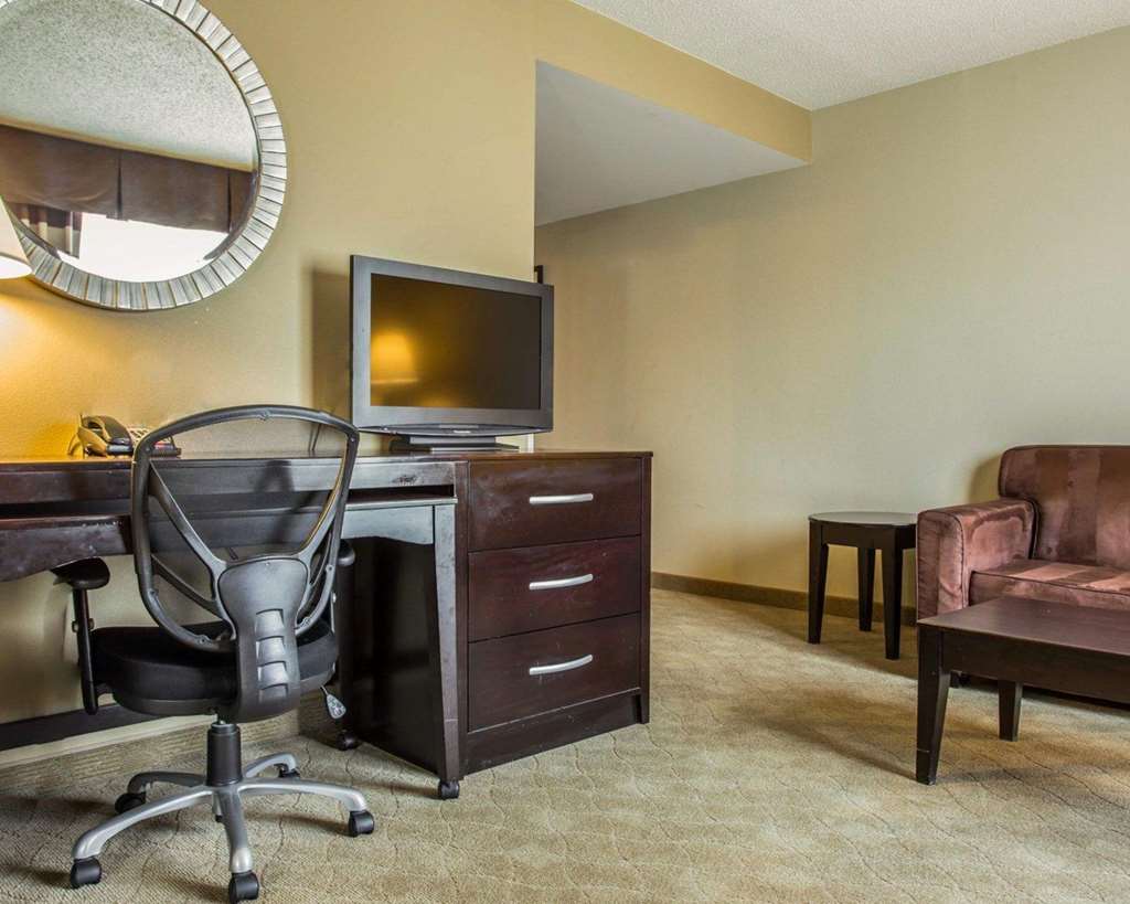 comfort suites huntersville near lake norman