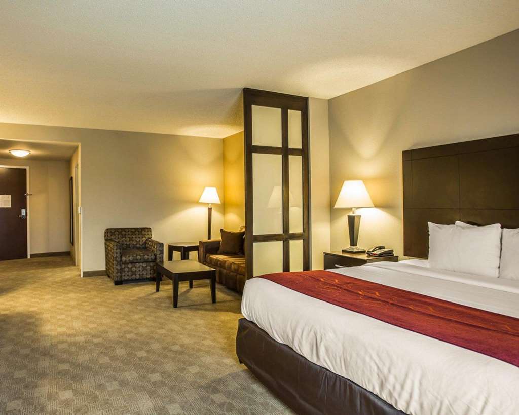 comfort suites huntersville near lake norman