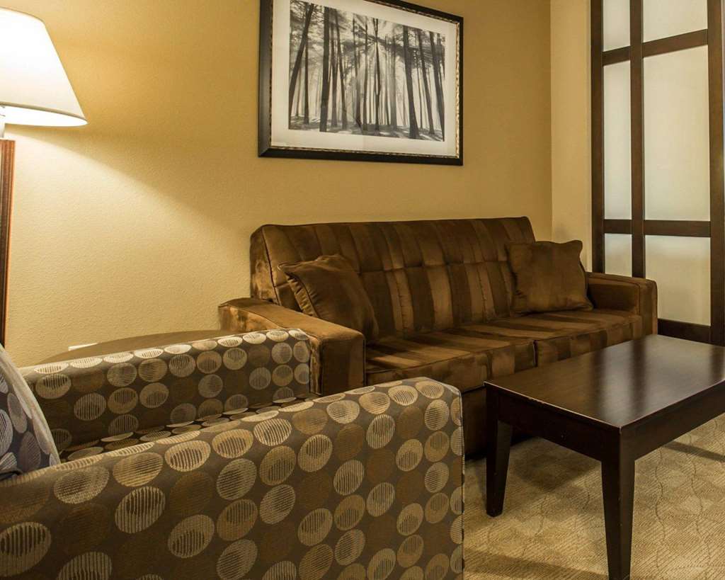 comfort suites huntersville near lake norman
