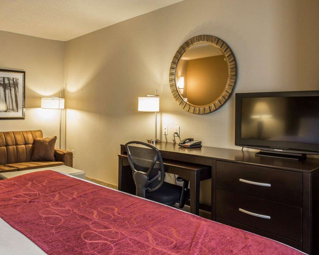comfort suites huntersville near lake norman