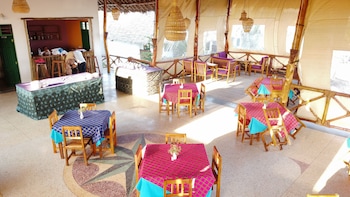 jabali bungalows lodge