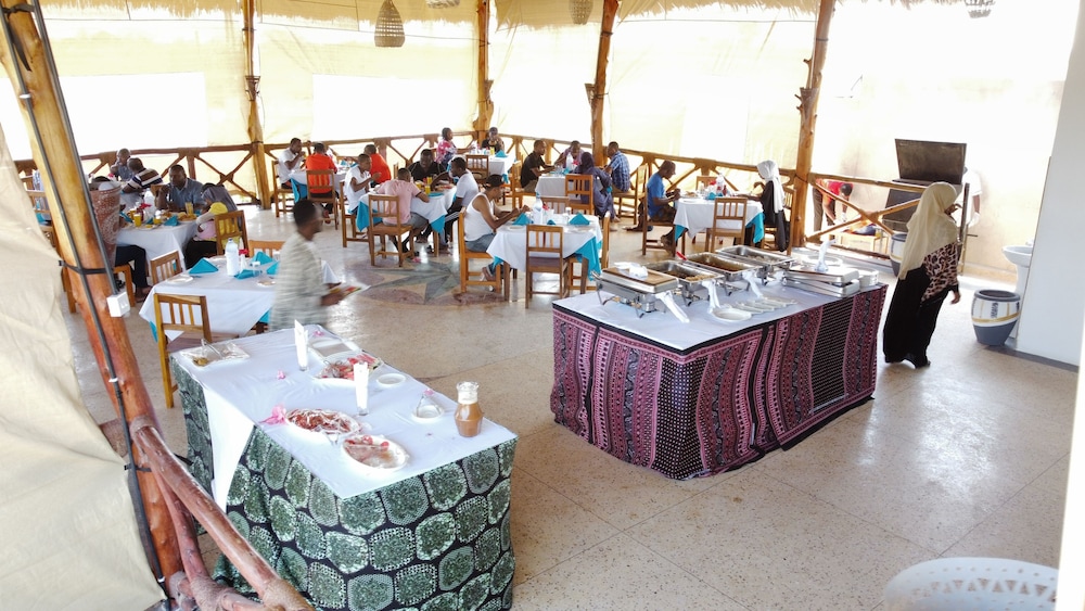 jabali bungalows lodge