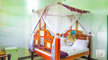 jabali bungalows lodge