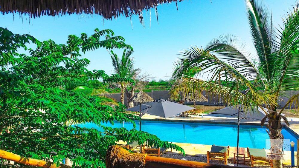 jabali bungalows lodge