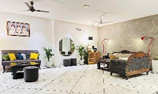 divine inn hotel rajouri gardan