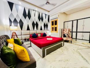 divine inn hotel rajouri gardan
