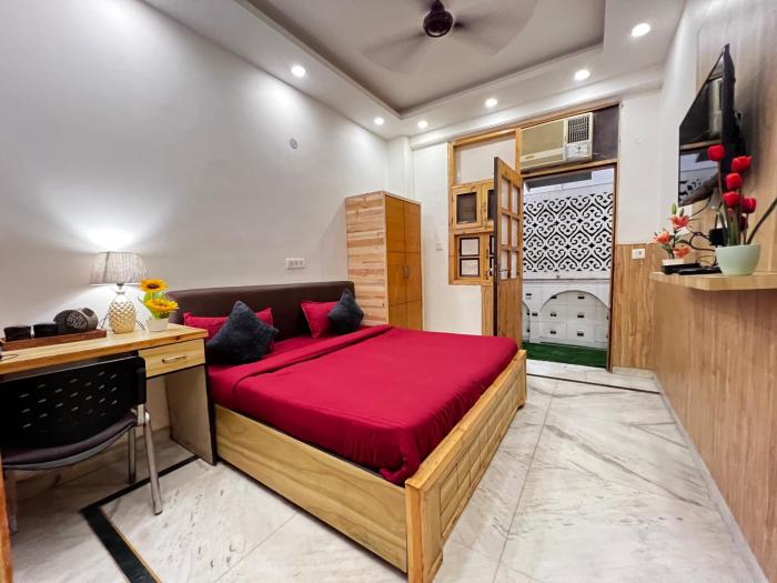 divine inn hotel rajouri gardan