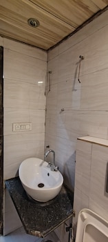 hotel sudershan palace