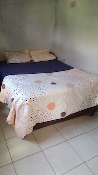 garden guest house bed and bre chitungwiza