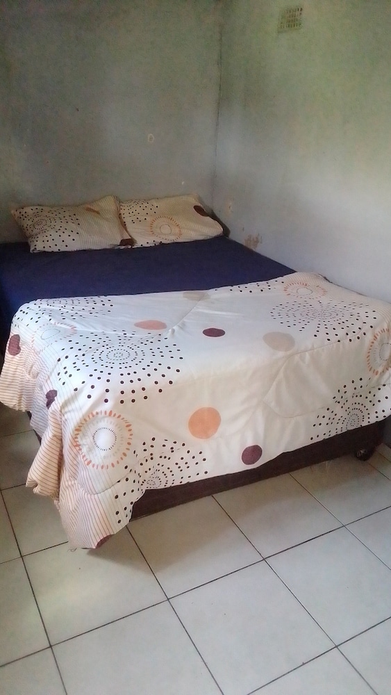 garden guest house bed and bre chitungwiza
