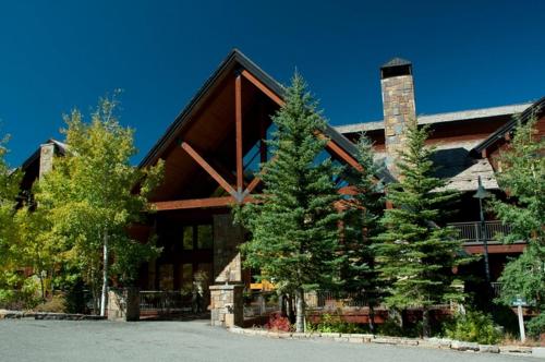 bear creek lodge by alpine lodging telluride