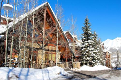 bear creek lodge by alpine lodging telluride
