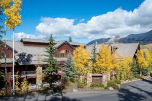 bear creek lodge by alpine lodging telluride