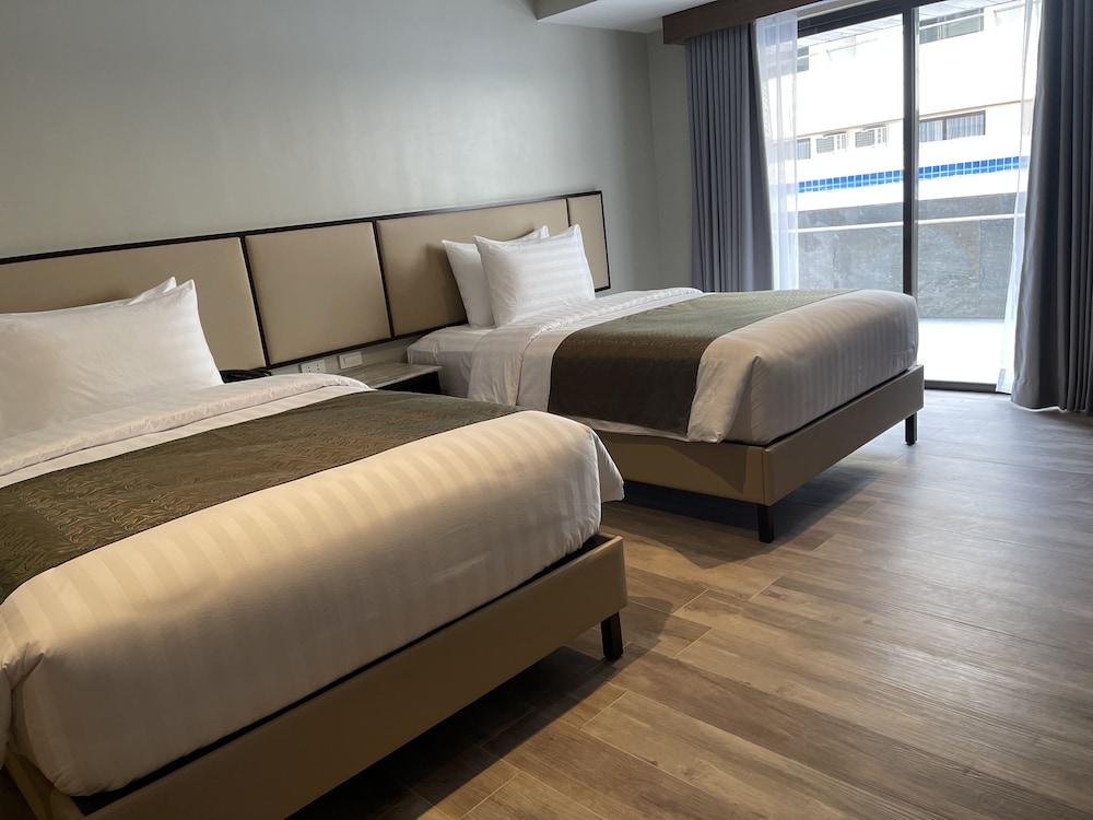 canyon hotels and resorts boracay