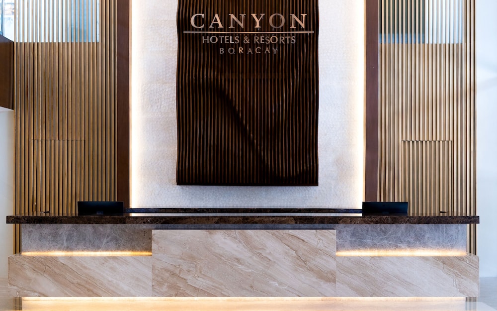 canyon hotels and resorts boracay