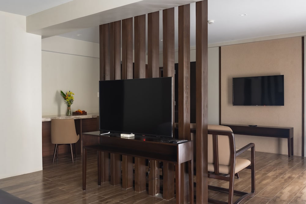 canyon hotels and resorts boracay