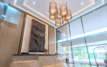 canyon hotels and resorts boracay
