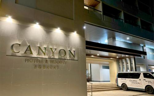 canyon hotels and resorts boracay