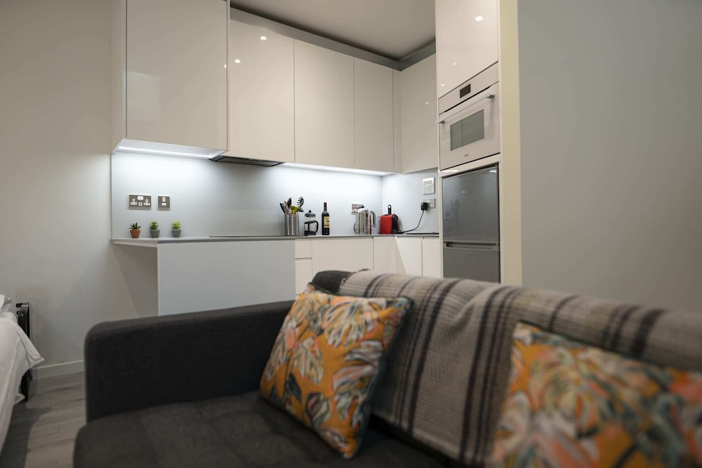 sylvian suites13 hosted by sweetstay