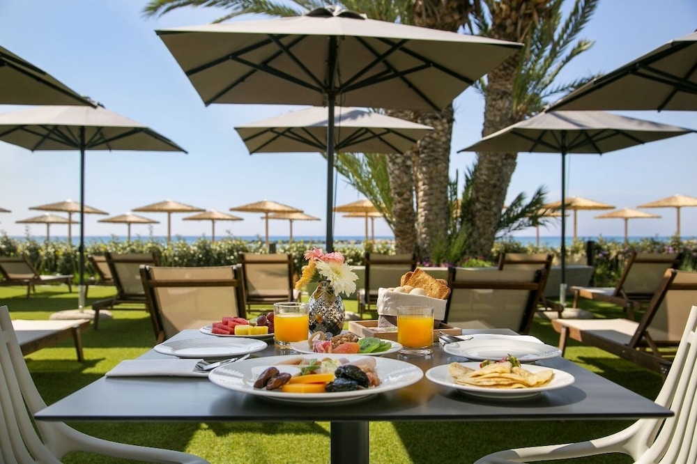 mercure larnaca beach resort