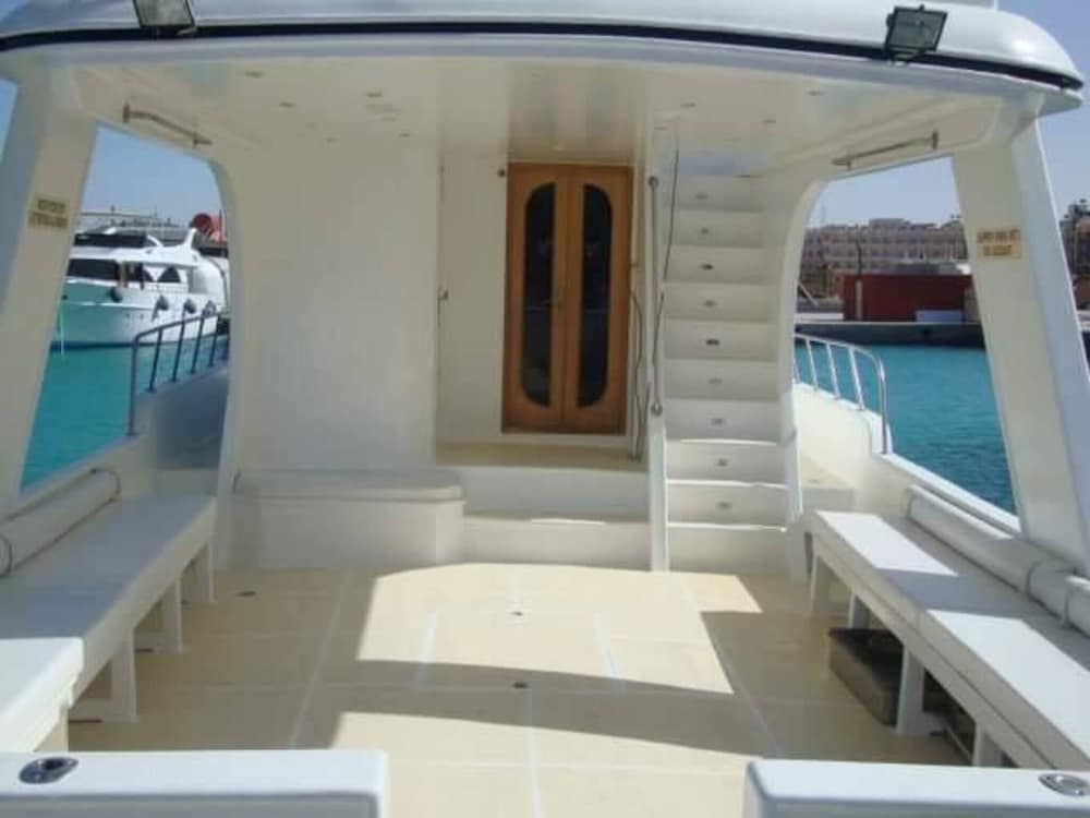 the royal luxury tiger patio